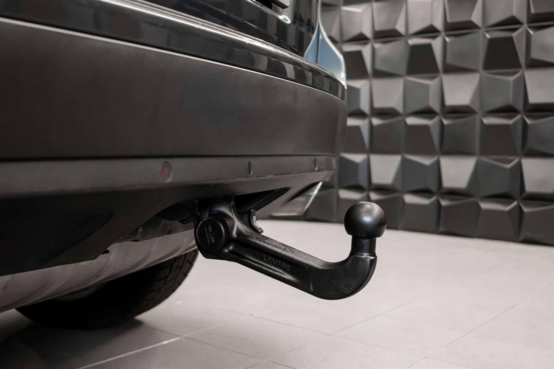 VW Touareg 5.0 TDI V10 Automatic-image-4