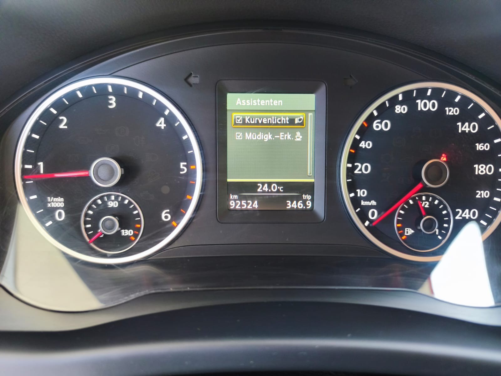 VW Tiguan 2.0 TDI BMT Cup 4Motion DSG-image-20