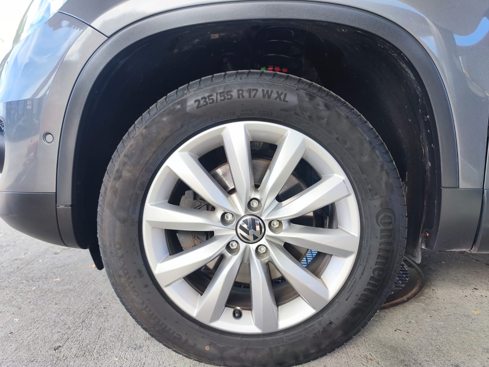 VW Tiguan 2.0 TDI BMT Cup 4Motion DSG-image-17