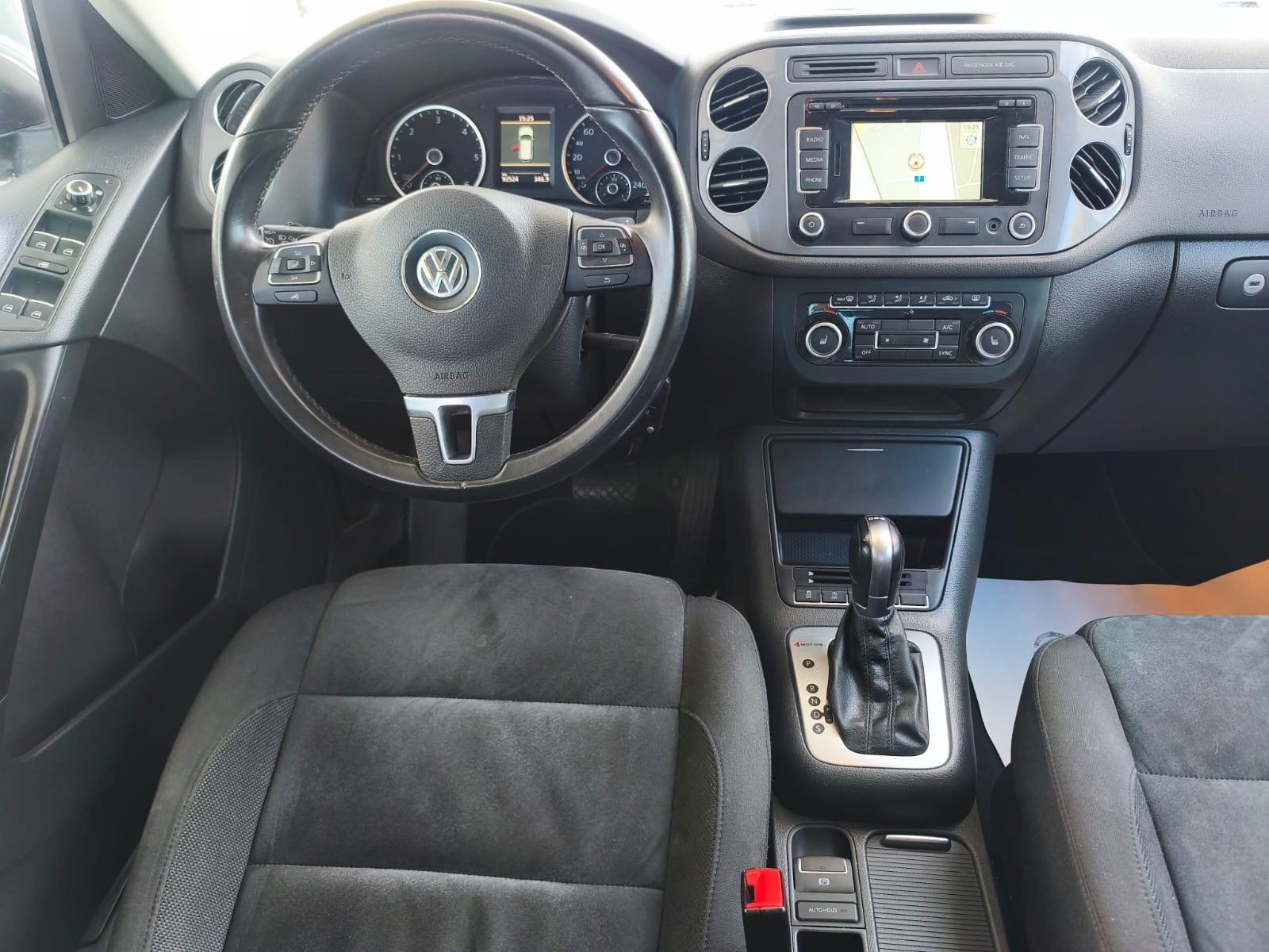 VW Tiguan 2.0 TDI BMT Cup 4Motion DSG-image-9