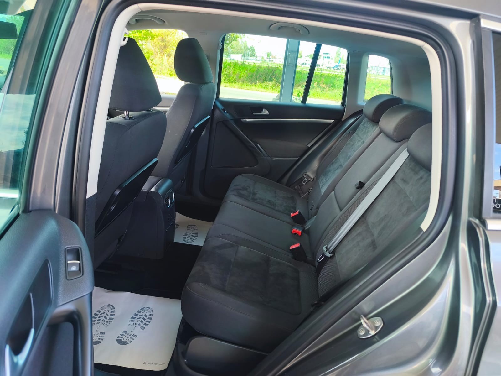 VW Tiguan 2.0 TDI BMT Cup 4Motion DSG-image-13