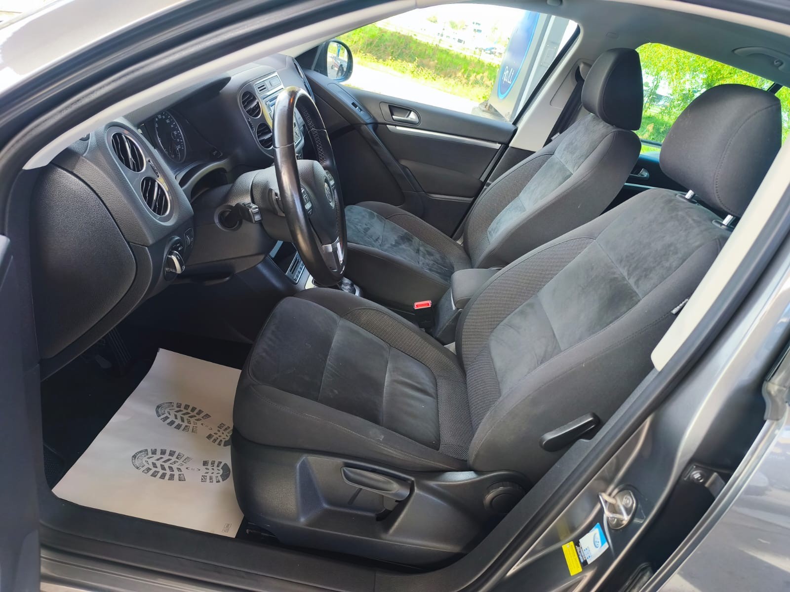 VW Tiguan 2.0 TDI BMT Cup 4Motion DSG-image-14