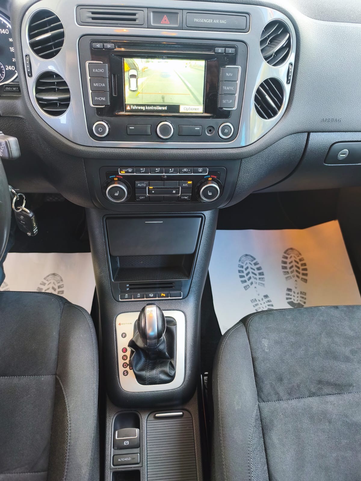 VW Tiguan 2.0 TDI BMT Cup 4Motion DSG-image-19