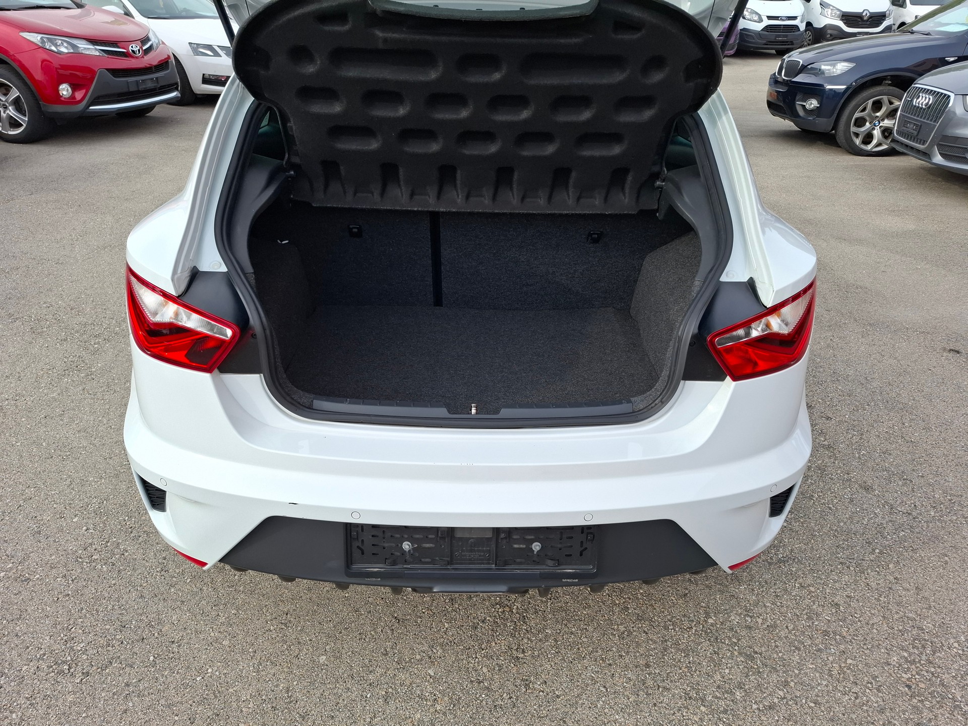SEAT Ibiza SC 1.8 TSI Cupra-image-12