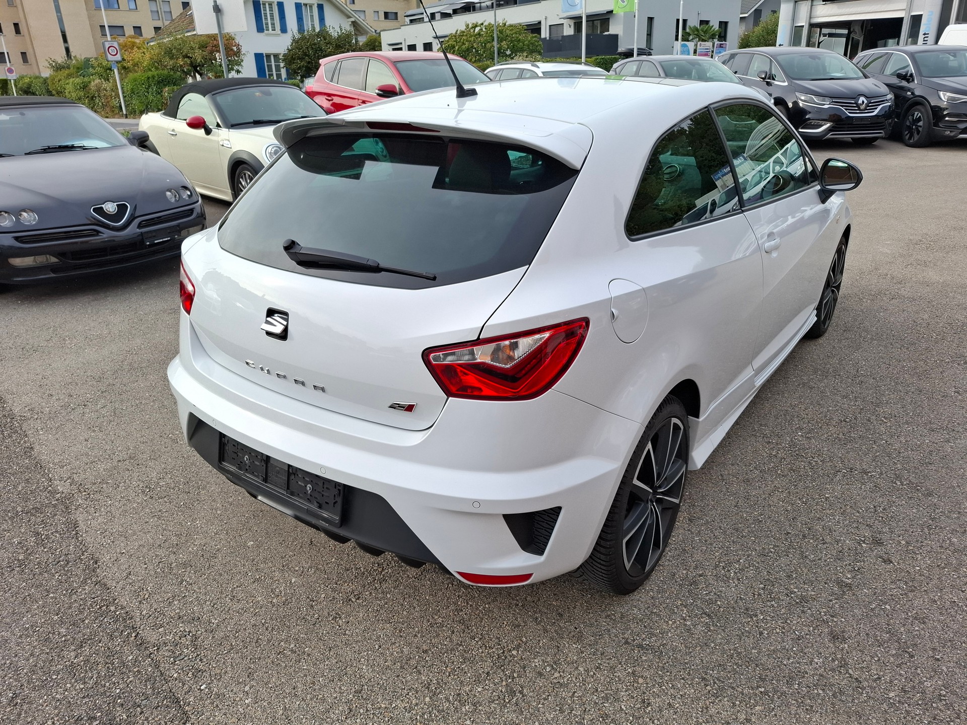 SEAT Ibiza SC 1.8 TSI Cupra-image-1
