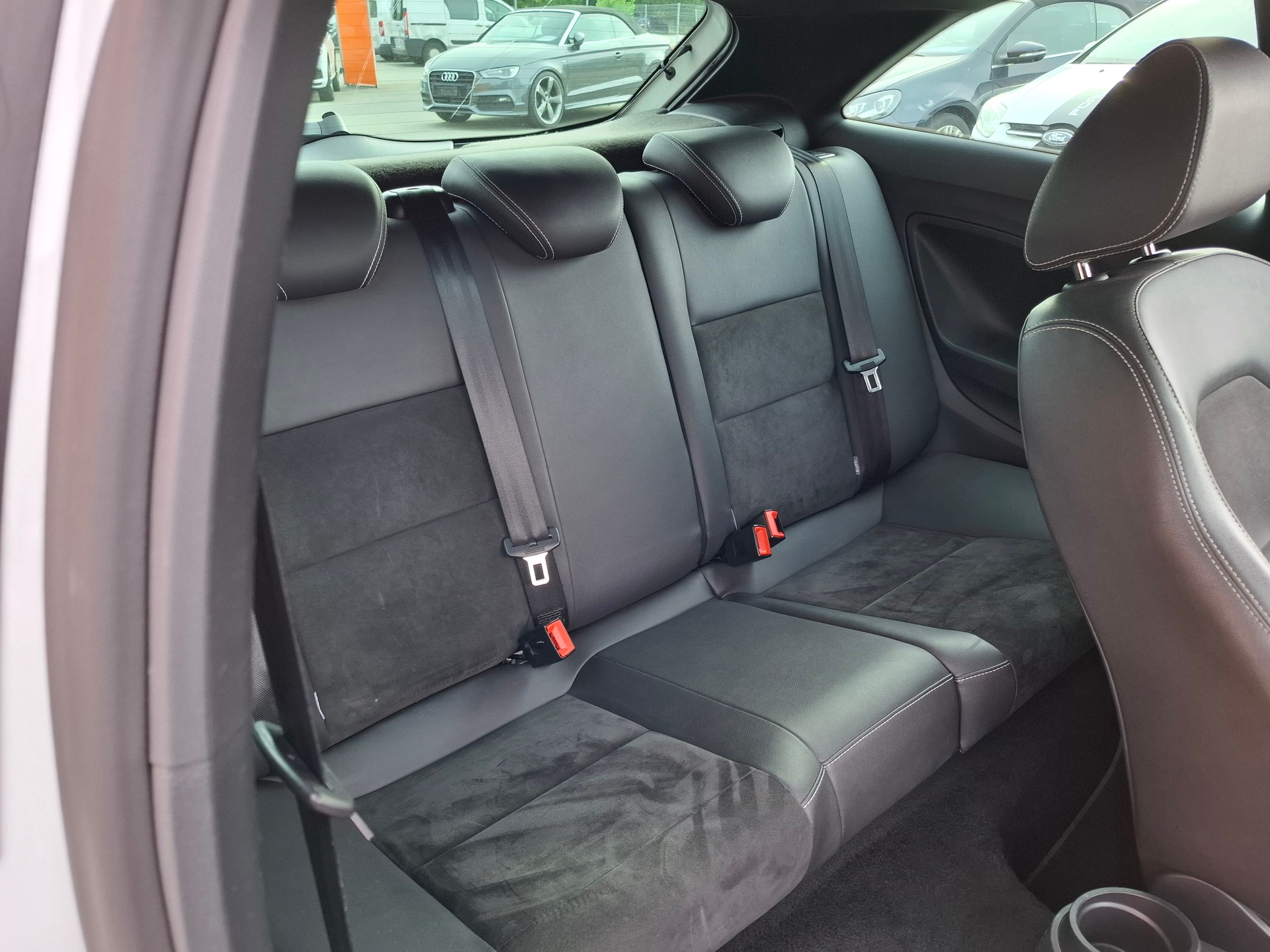 SEAT Ibiza SC 1.8 TSI Cupra-image-8