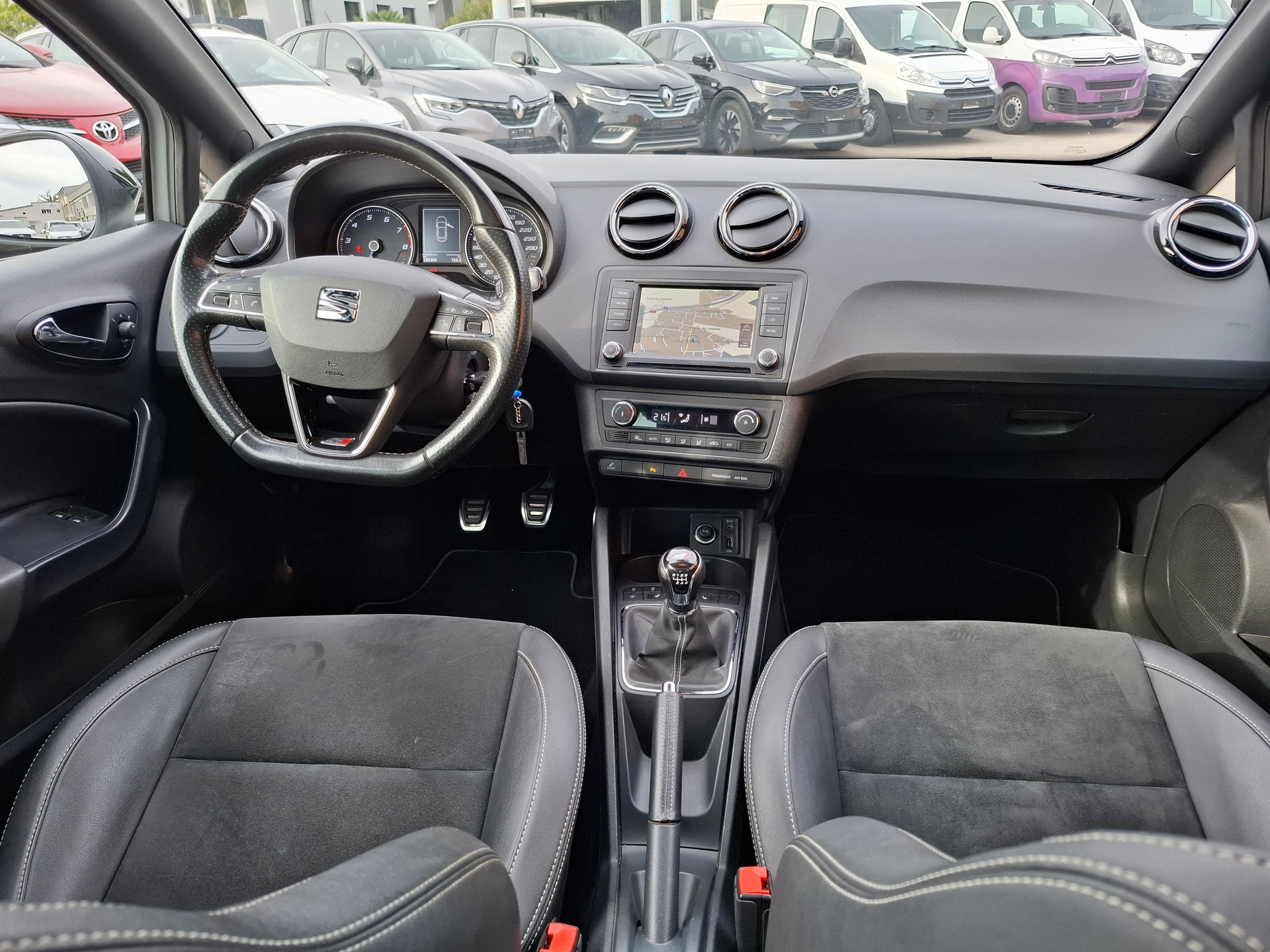 SEAT Ibiza SC 1.8 TSI Cupra-image-9