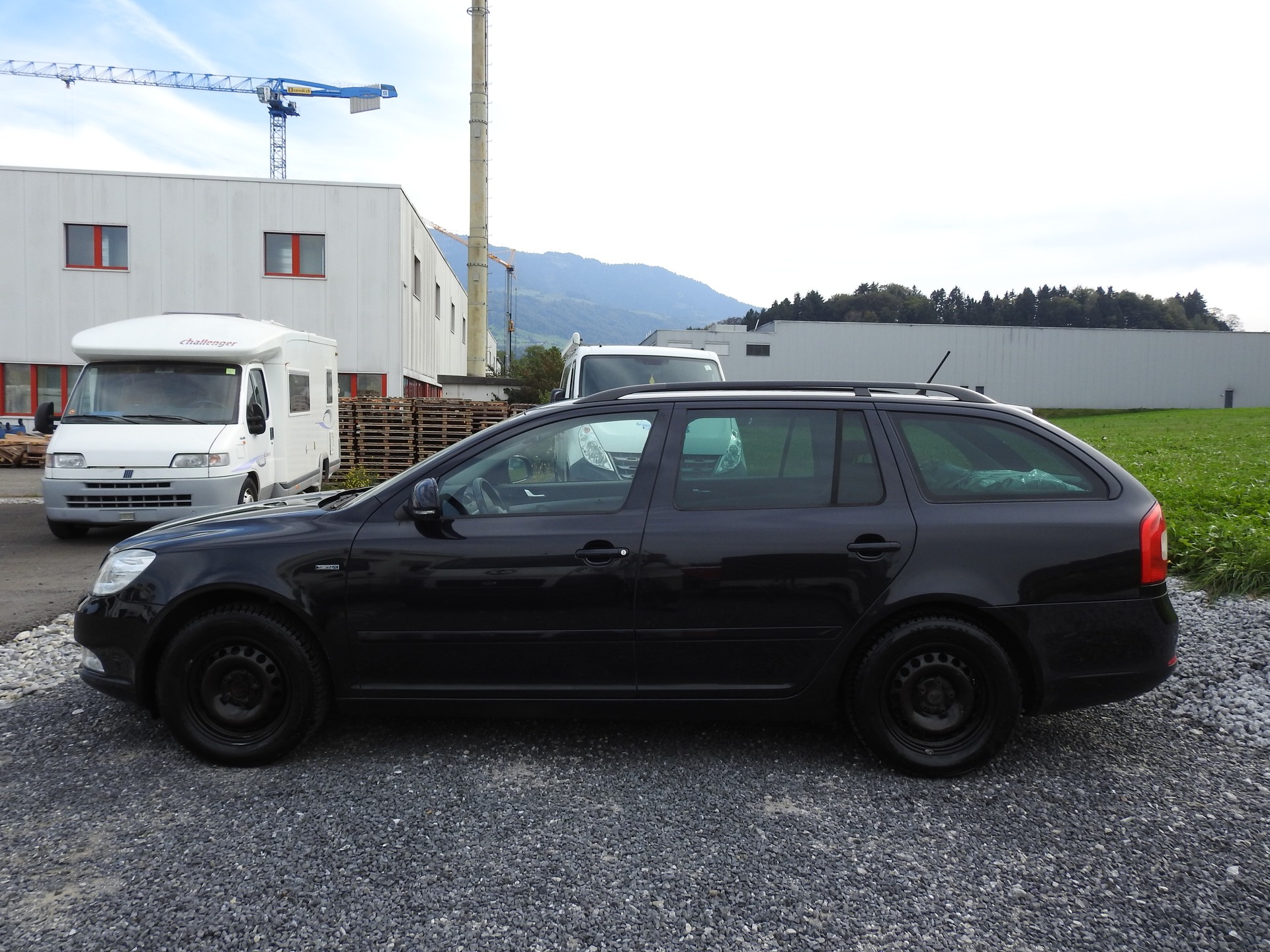 SKODA Octavia Combi 1.4 TSI Ambition-image-2