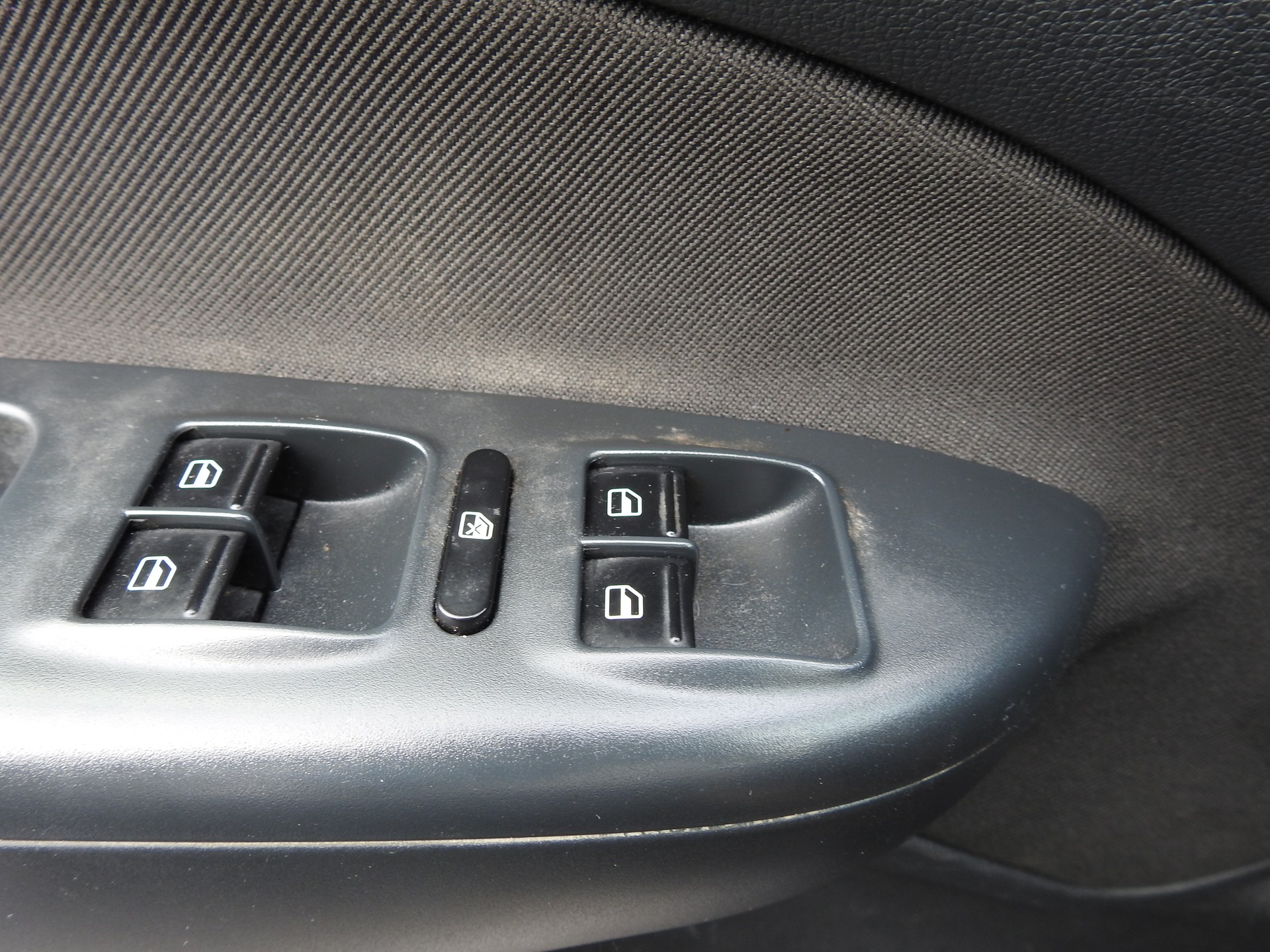 SKODA Octavia Combi 1.4 TSI Ambition-image-22