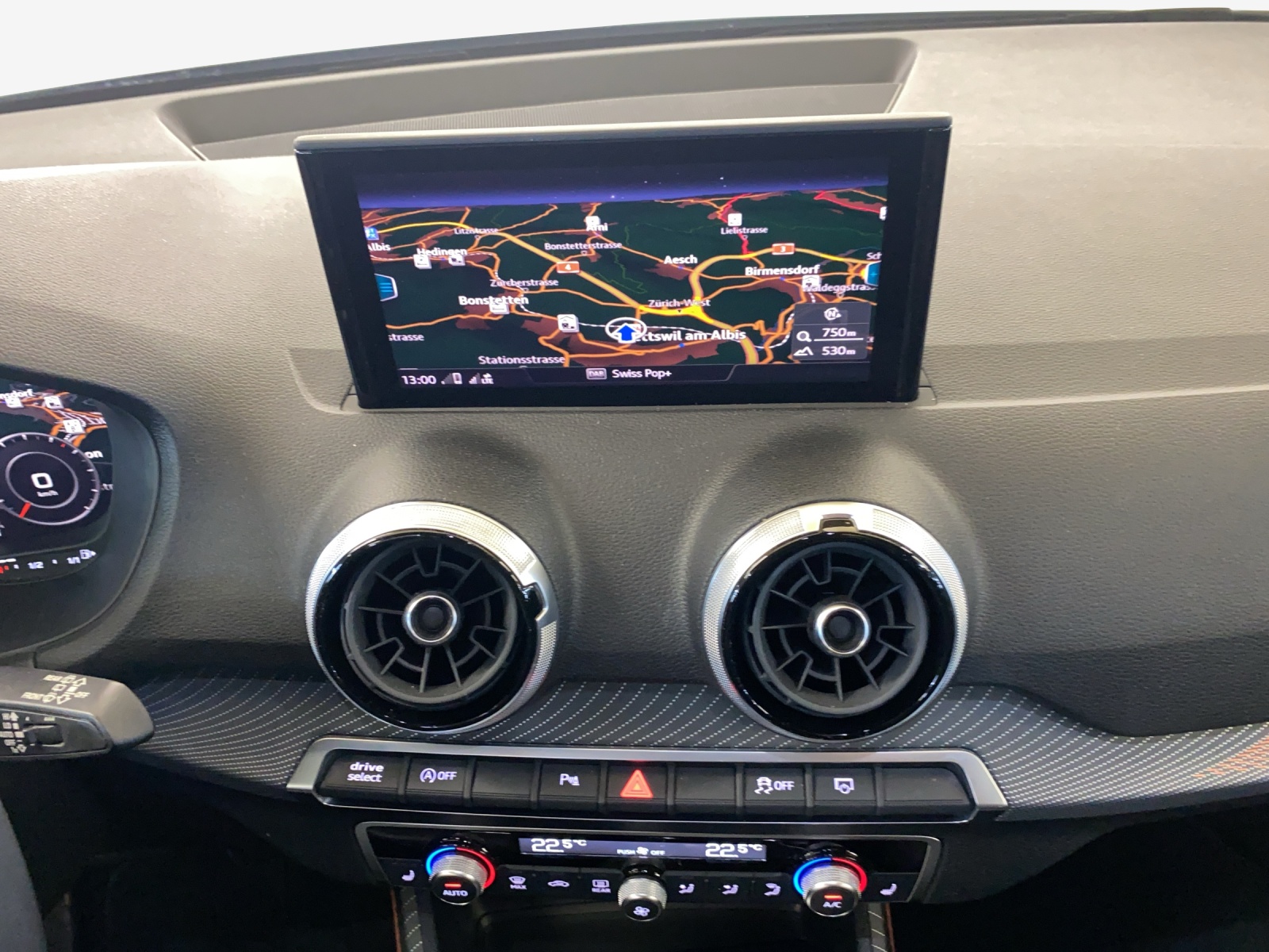 AUDI Q2 35 TFSI advanced S-tronic-image-10