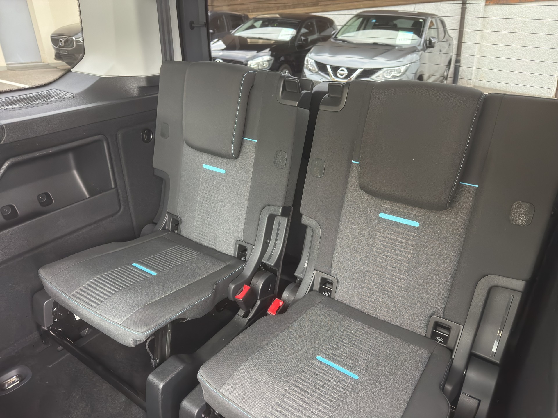 FORD TOURNEO Connect 2.0 EcoBlue 122 Active-image-12