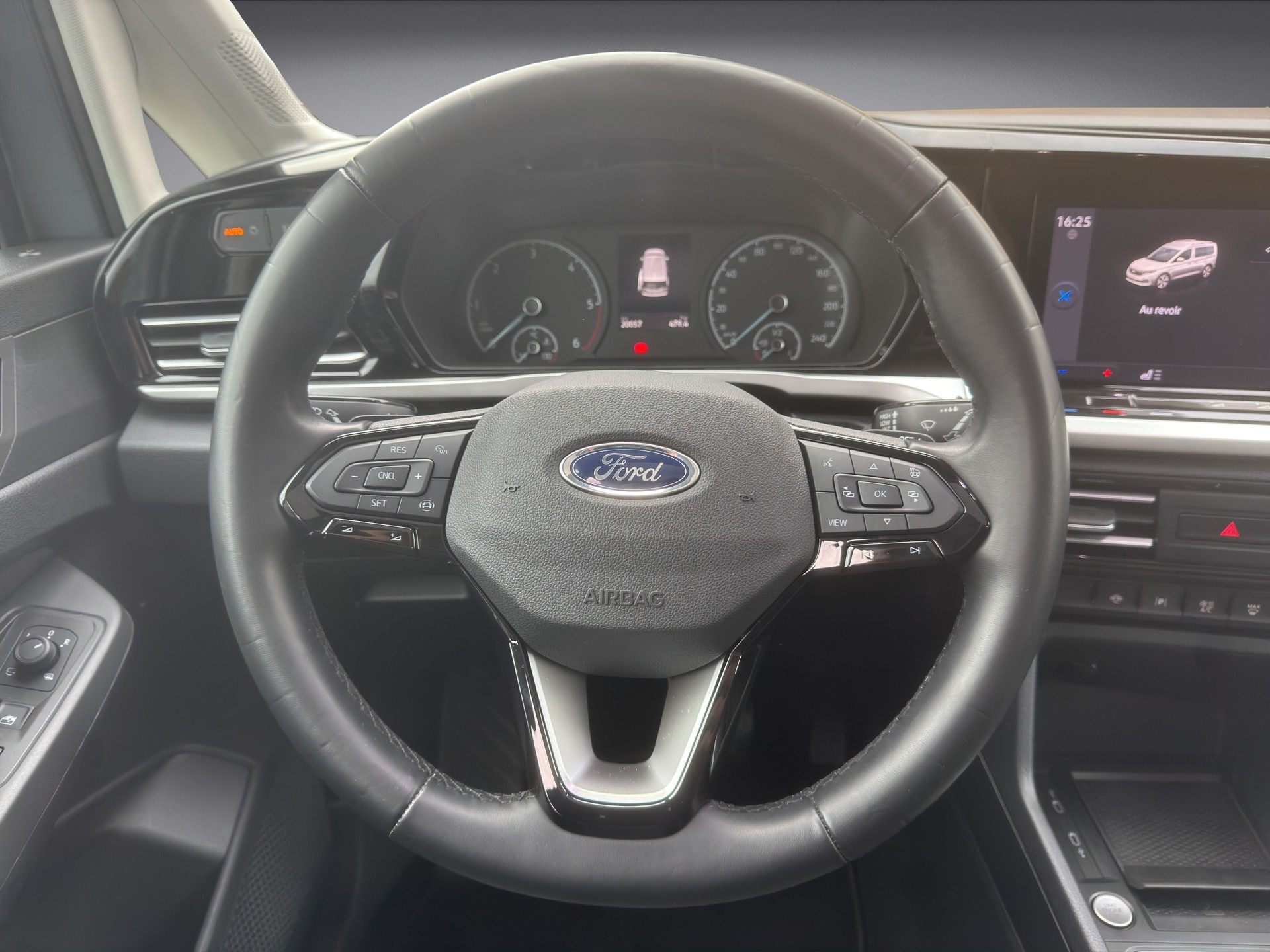 FORD TOURNEO Connect 2.0 EcoBlue 122 Active-image-8