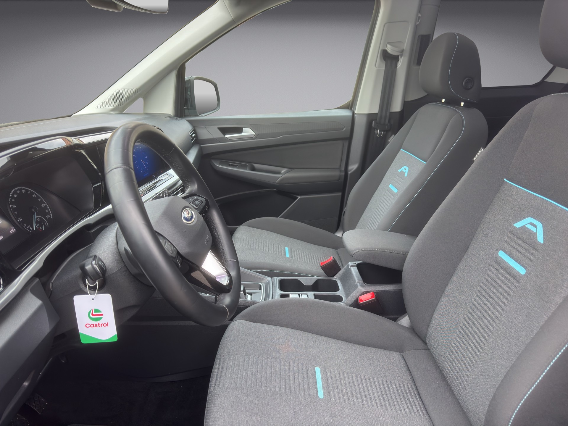 FORD TOURNEO Connect 2.0 EcoBlue 122 Active-image-6