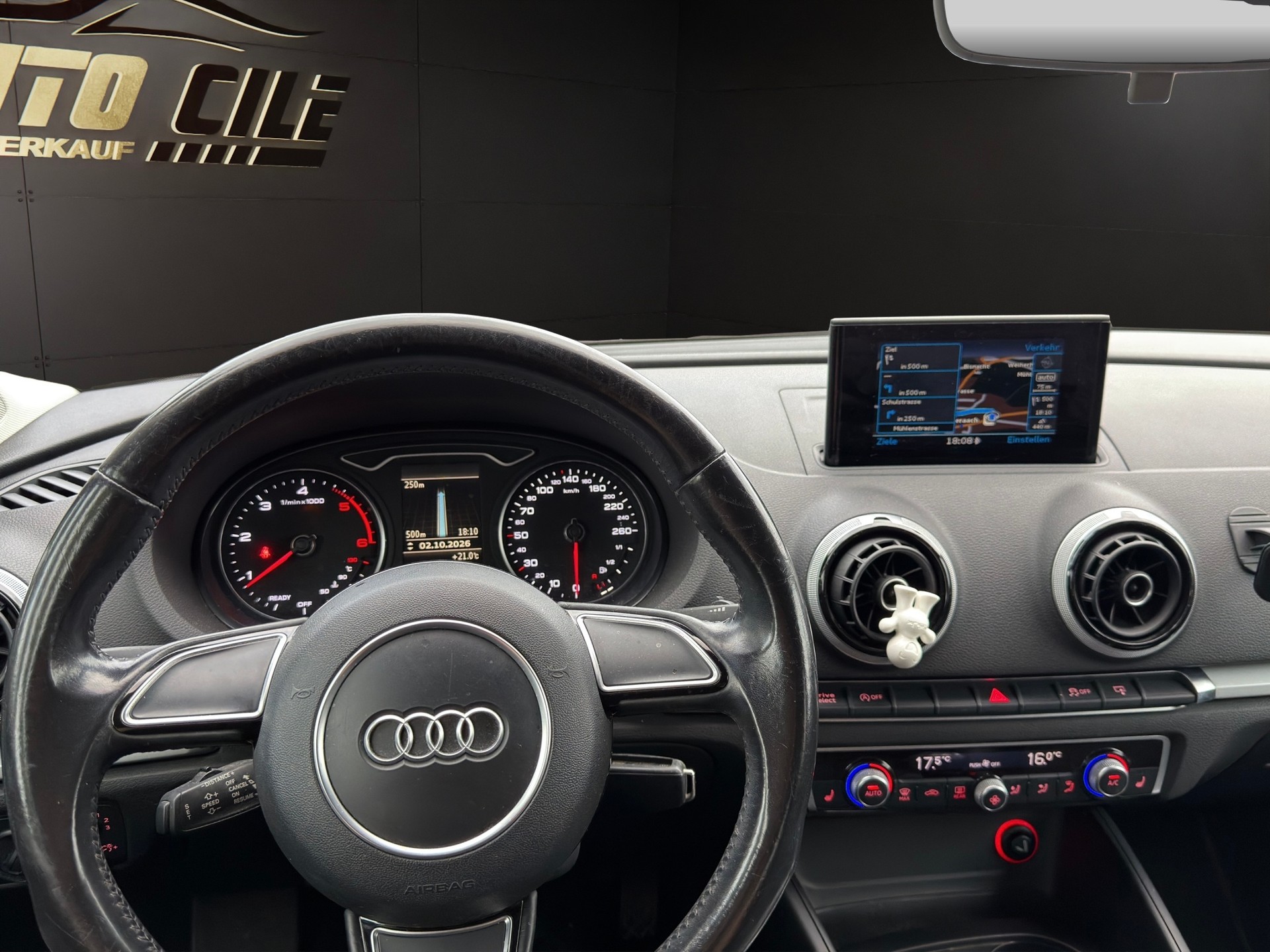 AUDI A3 Limousine 2.0 TDI Attraction-image-12