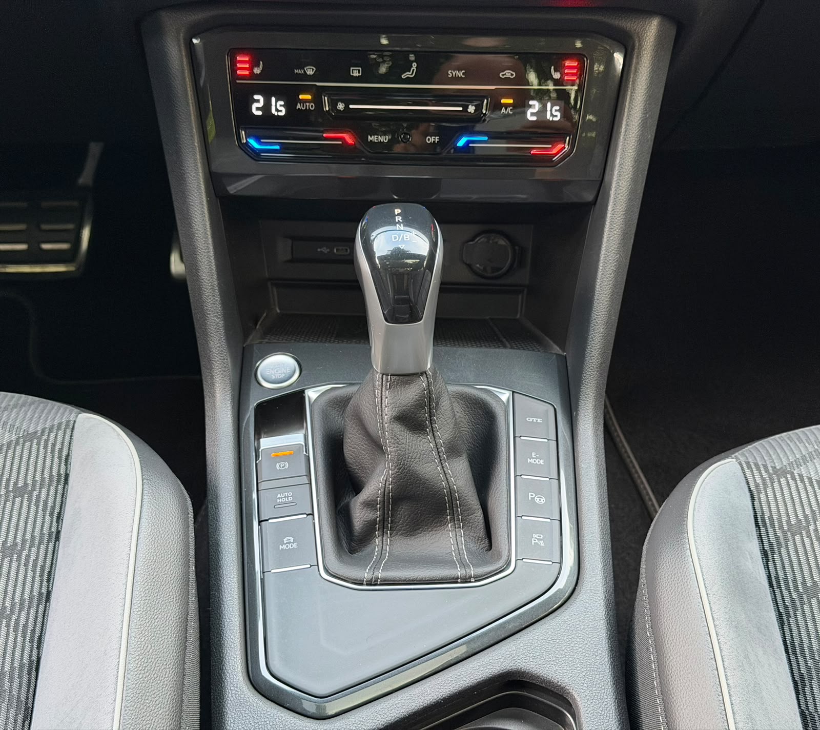 VW Tiguan 1.4TSI PHEV *R LINE* Selection DSG-image-23