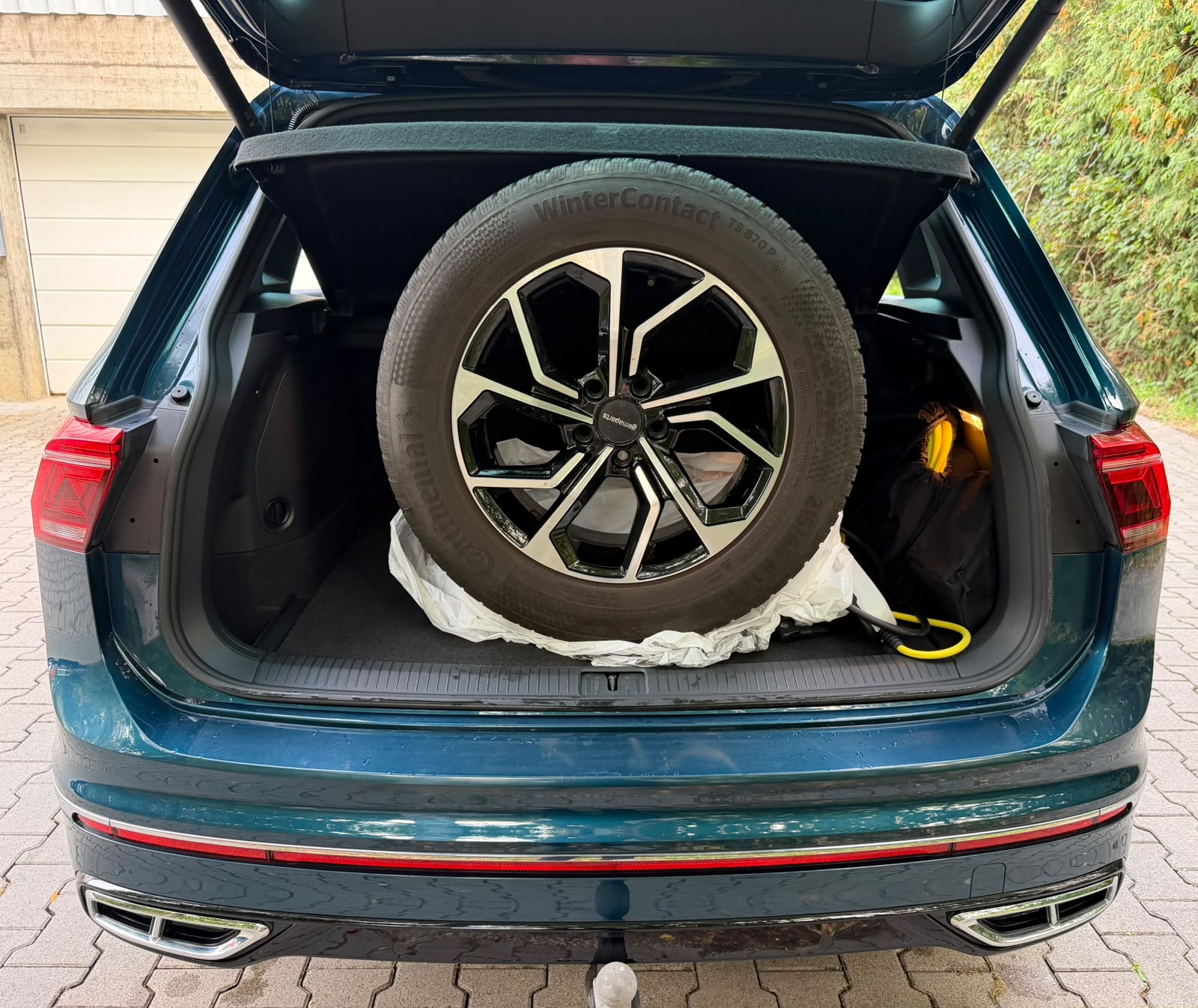 VW Tiguan 1.4TSI PHEV *R LINE* Selection DSG-image-27