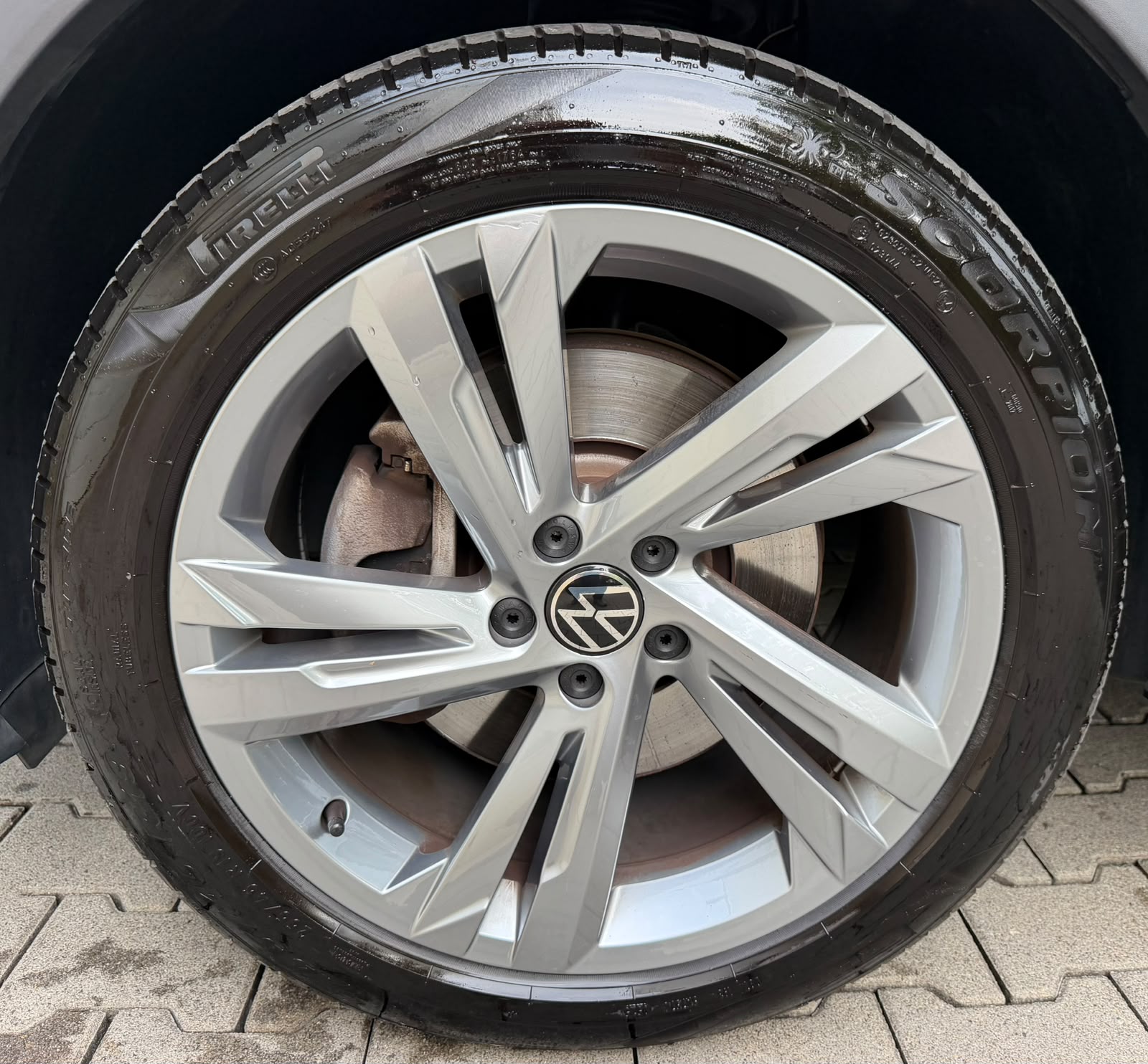 VW Tiguan 1.4TSI PHEV *R LINE* Selection DSG-image-8