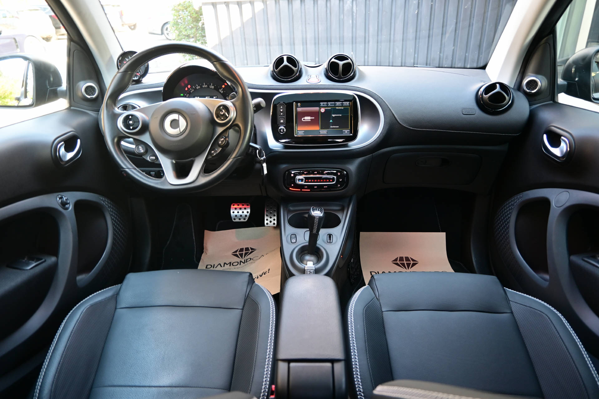SMART Fortwo Coupé 0.9 Brabus Xclusive *Mattlackierung*Leder*-image-22