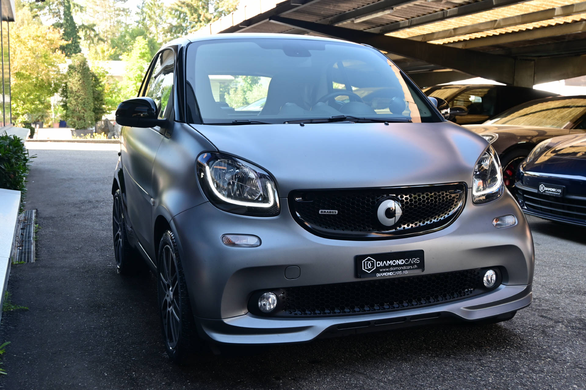 SMART Fortwo Coupé 0.9 Brabus Xclusive *Mattlackierung*Leder*-image-2