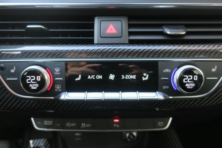 AUDI RS4 Avant 2.9 TFSI quattro tiptronic-image-13