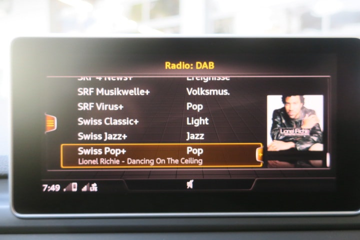 AUDI RS4 Avant 2.9 TFSI quattro tiptronic-image-10