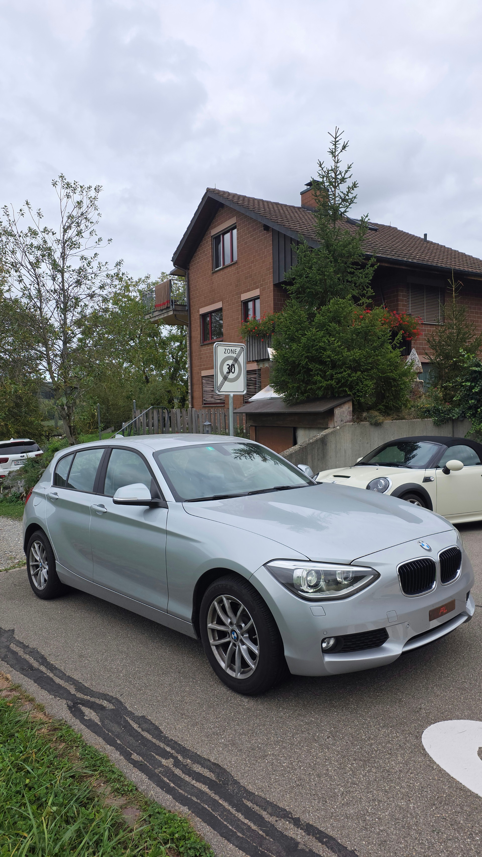 BMW 116i-image-1