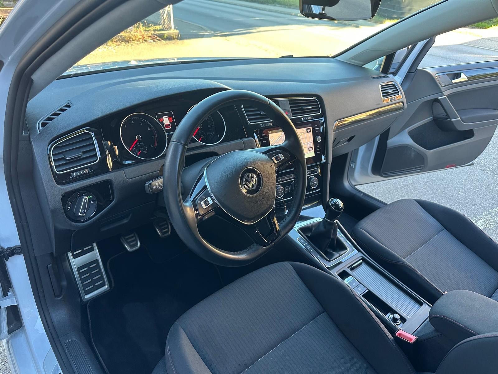 VW Golf Variant 1.4 TSI Comfortline-image-9