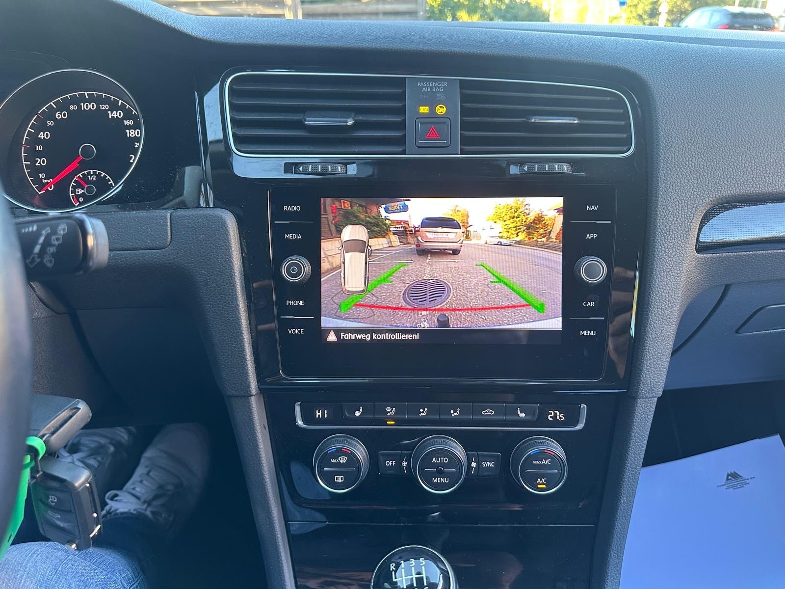 VW Golf Variant 1.4 TSI Comfortline-image-11