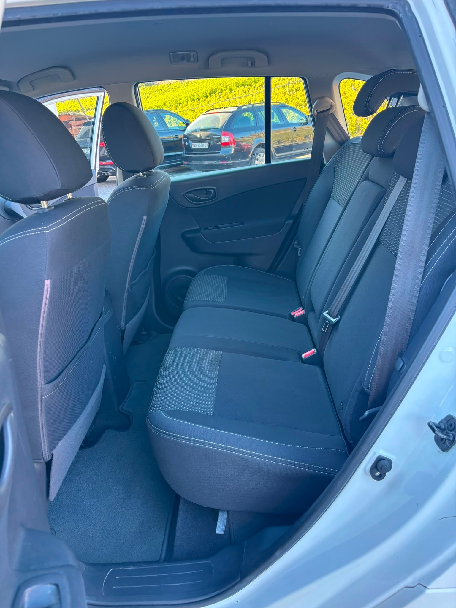 RENAULT Koleos 2.5 Expression 4x4-image-12