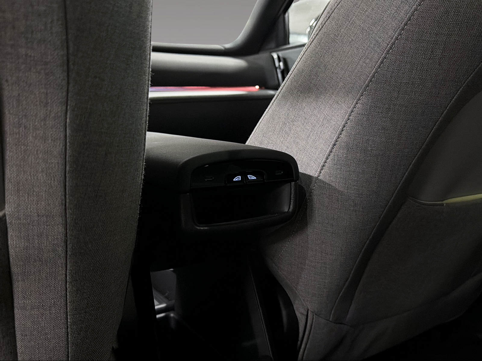 VOLVO EX30 E60 Ultra-image-16