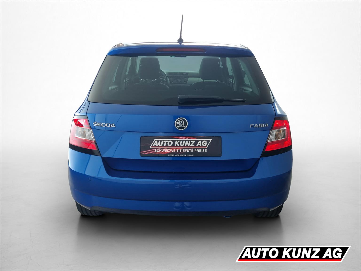 SKODA Fabia 1.2 TSI Ambition DSG Swiss Edition-image-4