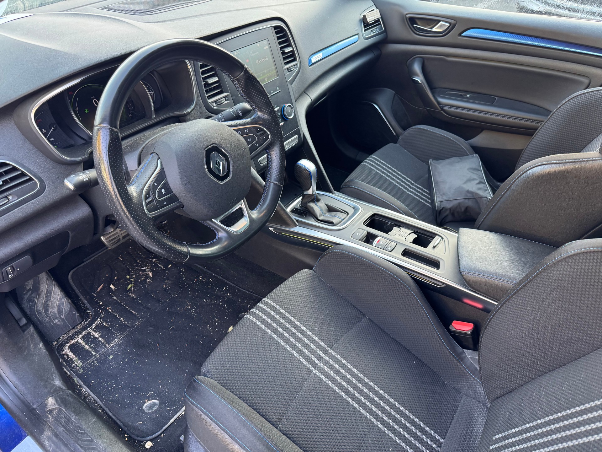RENAULT Mégane Grandtour 1.3 16V Turbo GT Line EDC-image-12