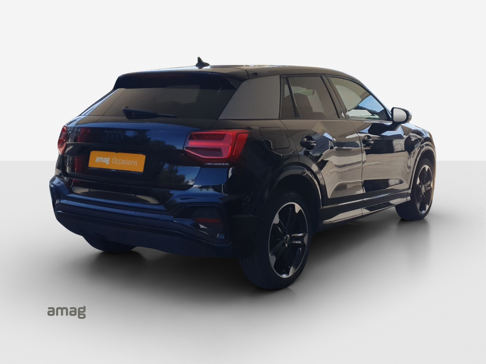 AUDI Q2 35 TFSI S line S-tronic-image-4