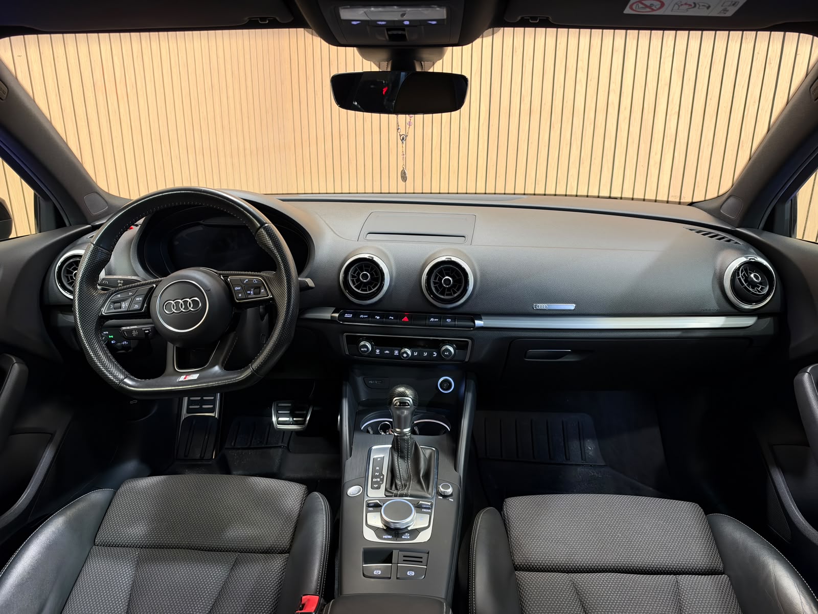 AUDI A3 Limousine 35 TDI Sport S-tronic-image-8