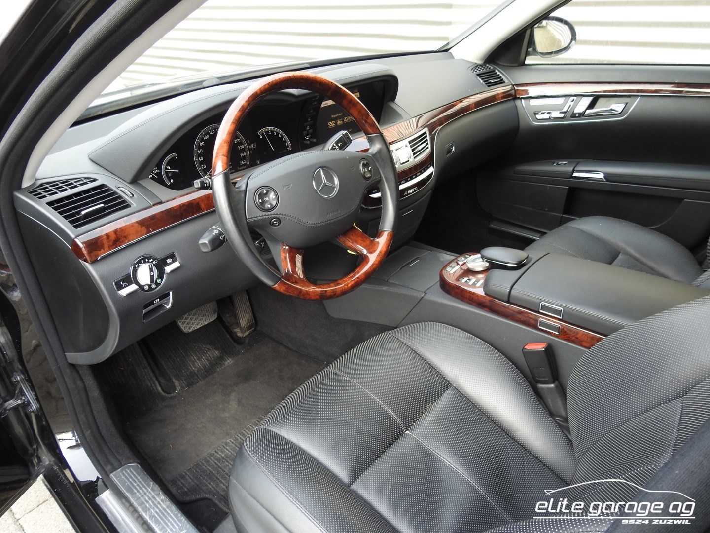 MERCEDES-BENZ S 500 4Matic-image-6