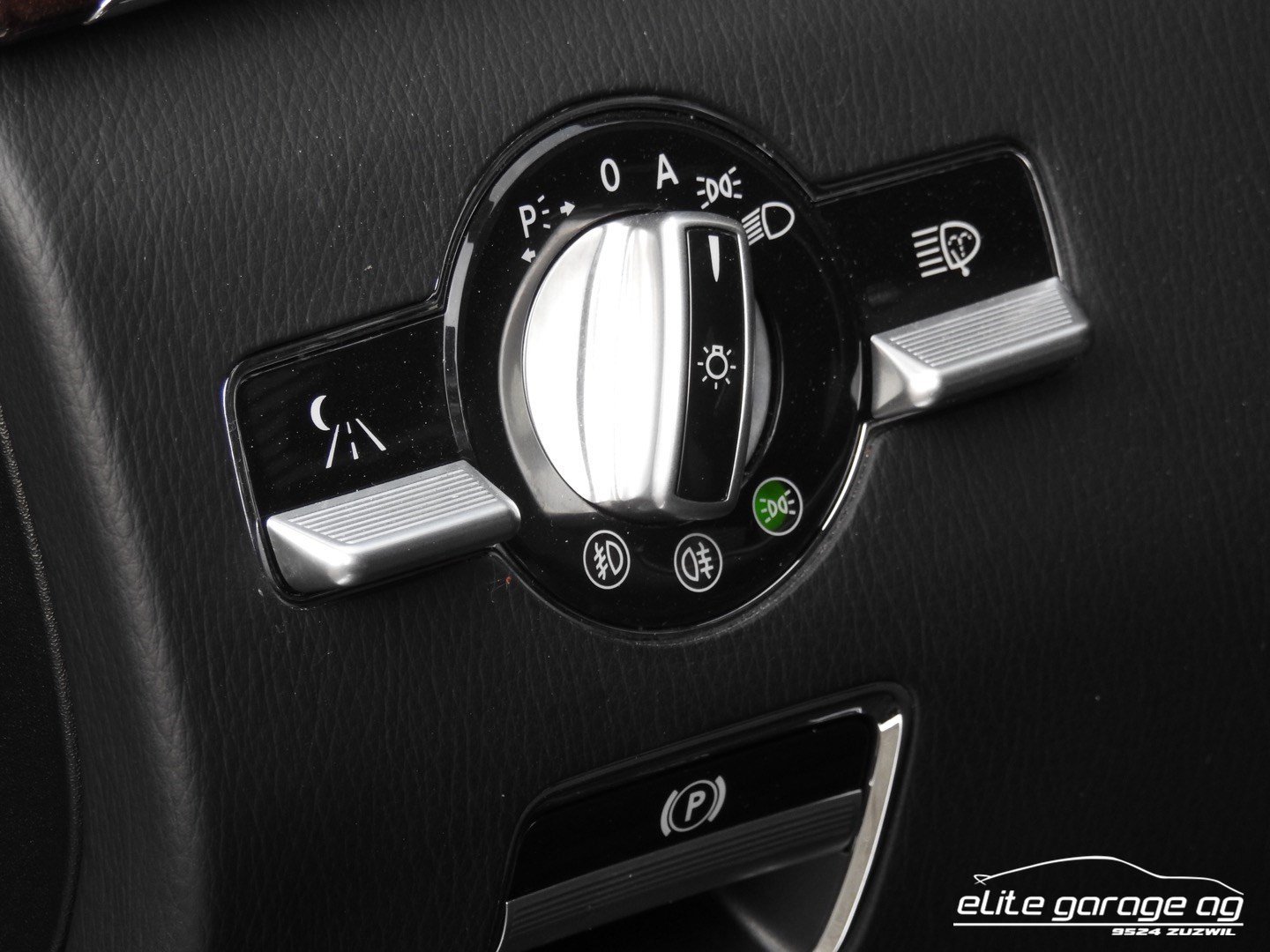 MERCEDES-BENZ S 500 4Matic-image-13