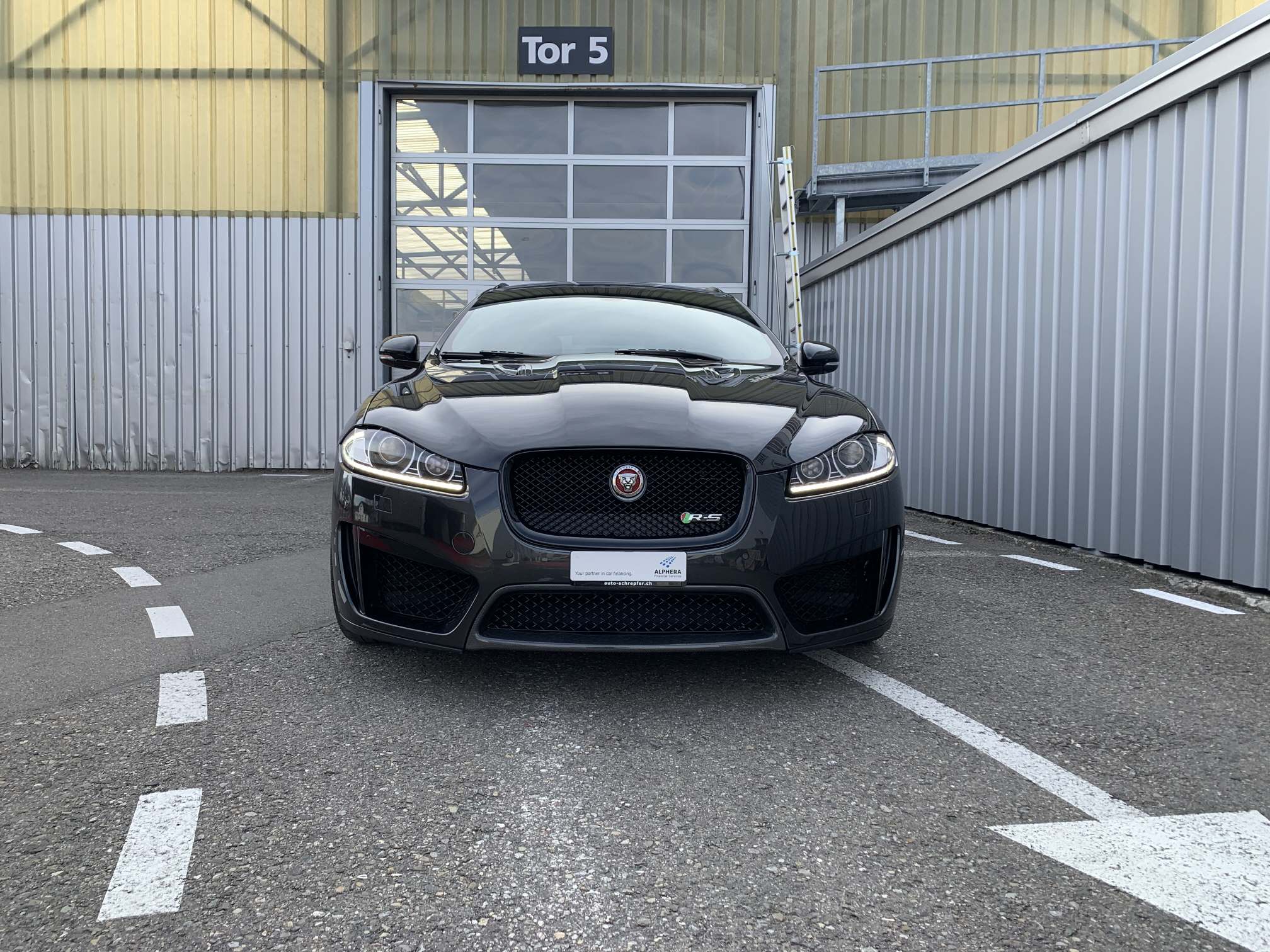 Car photo