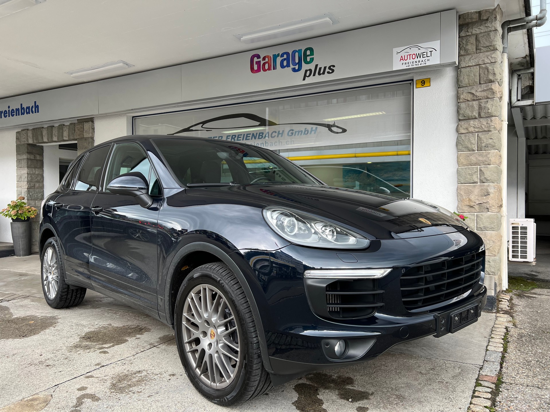 PORSCHE Cayenne Diesel-image-2