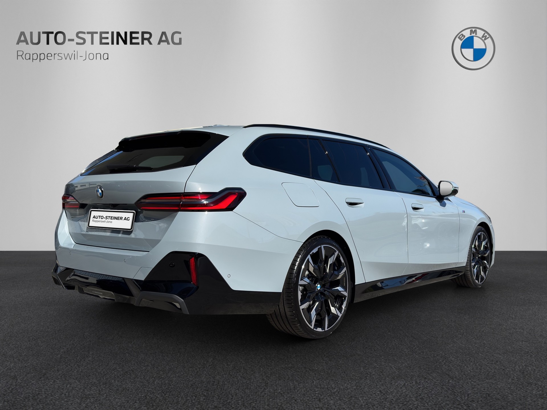 BMW 520d xDrive 48V Touring M Sport Pro Steptronic-image-4