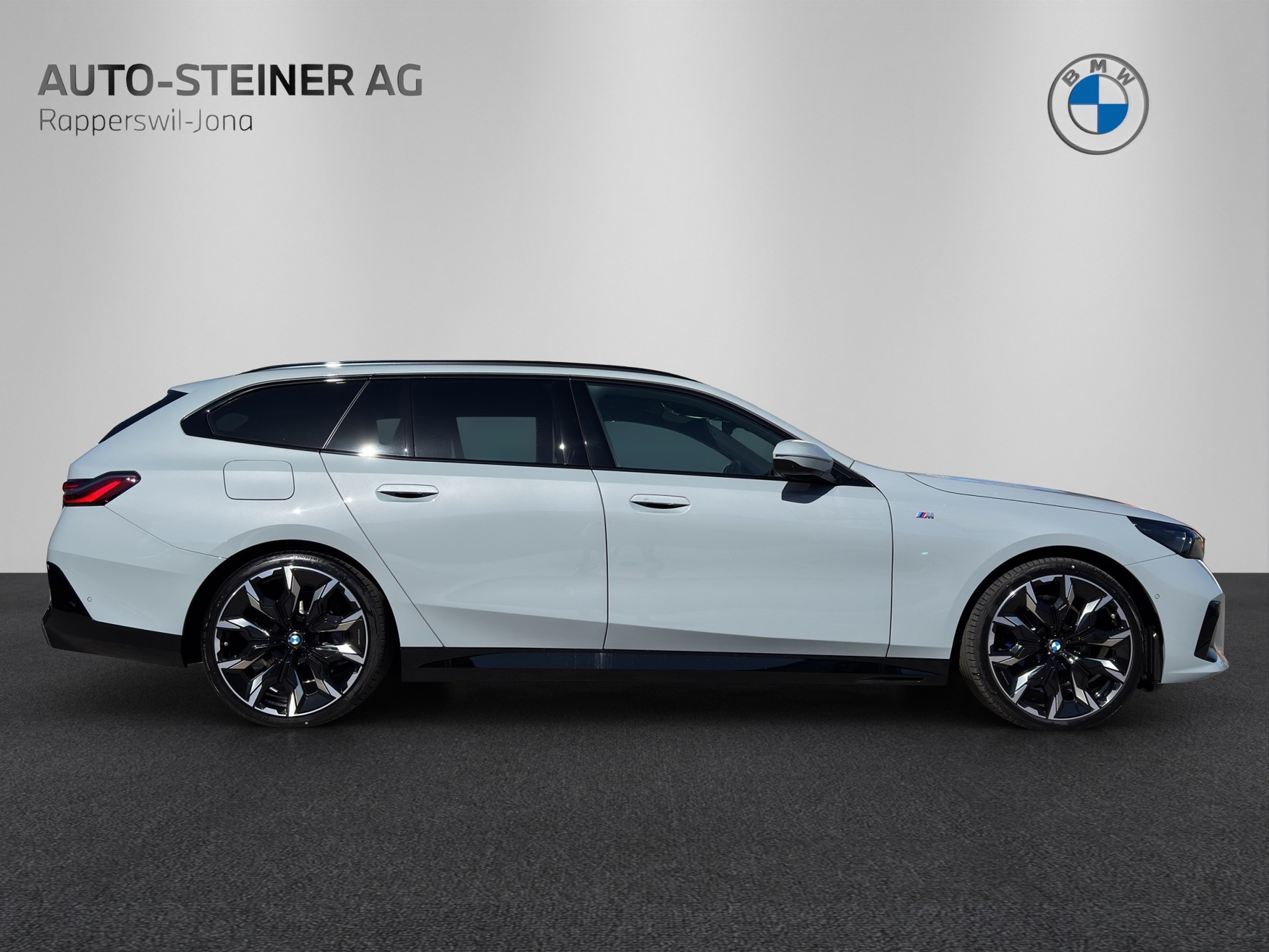 BMW 520d xDrive 48V Touring M Sport Pro Steptronic-image-5