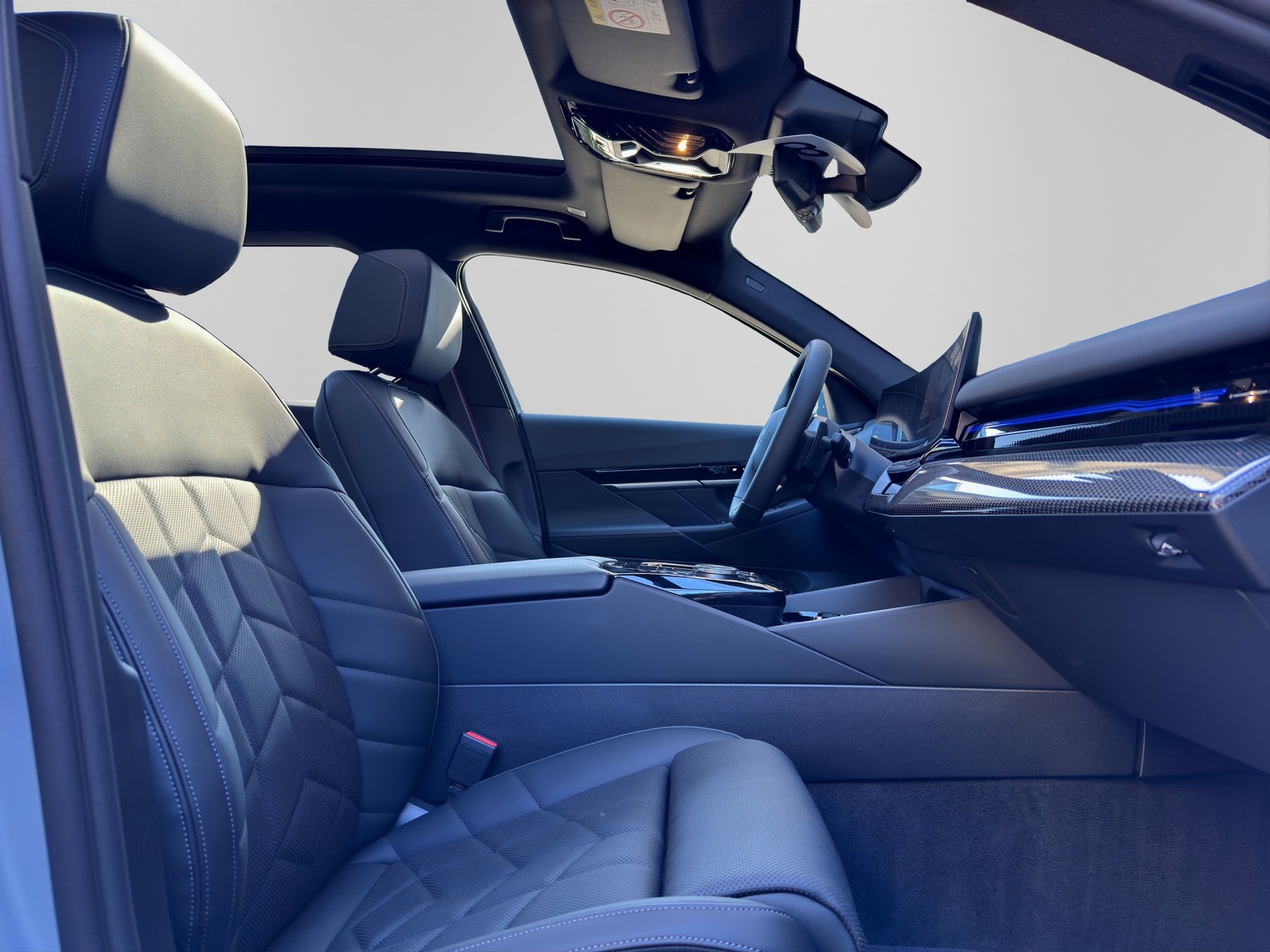 BMW 520d xDrive 48V Touring M Sport Pro Steptronic-image-15