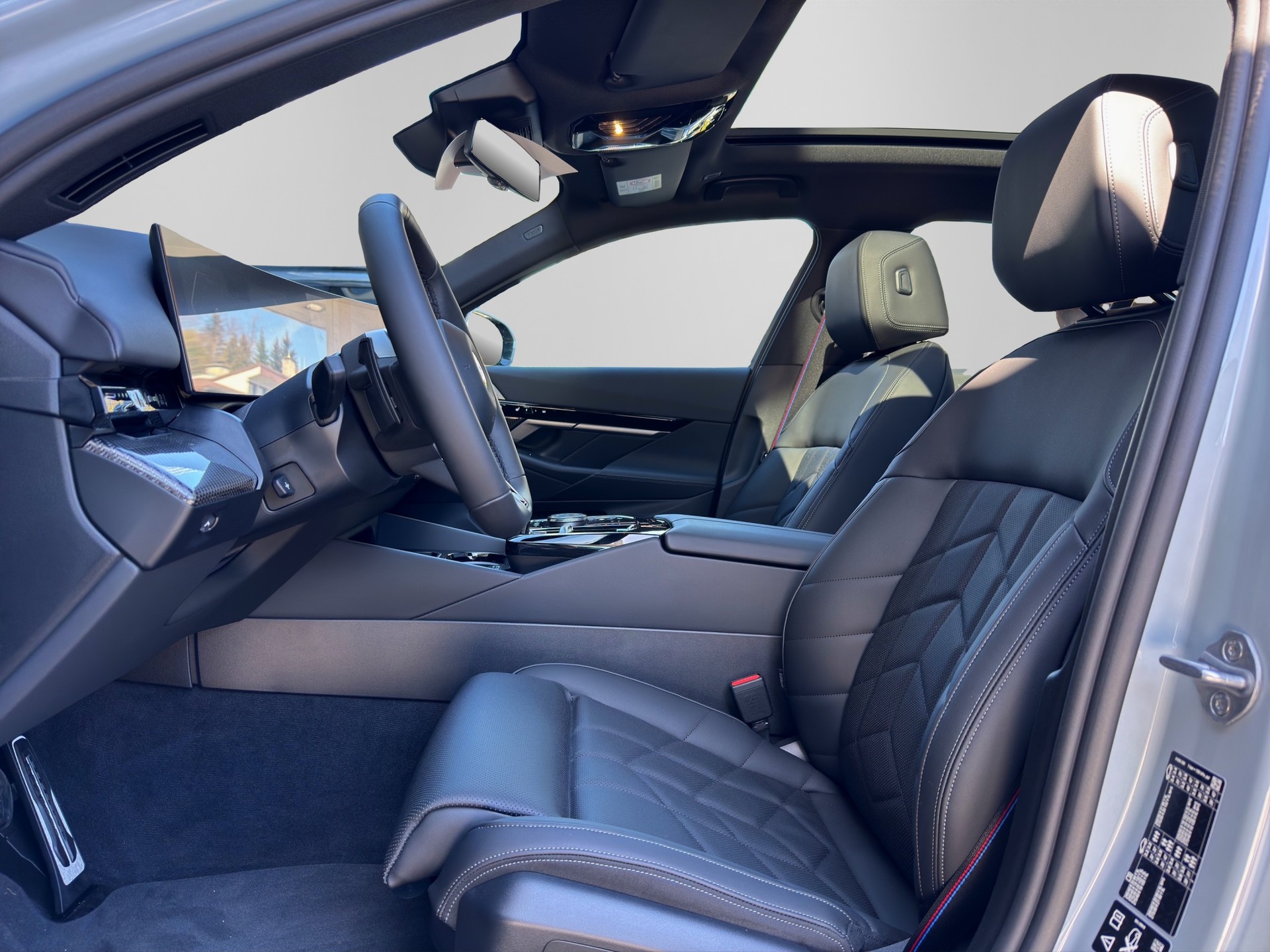 BMW 520d xDrive 48V Touring M Sport Pro Steptronic-image-10