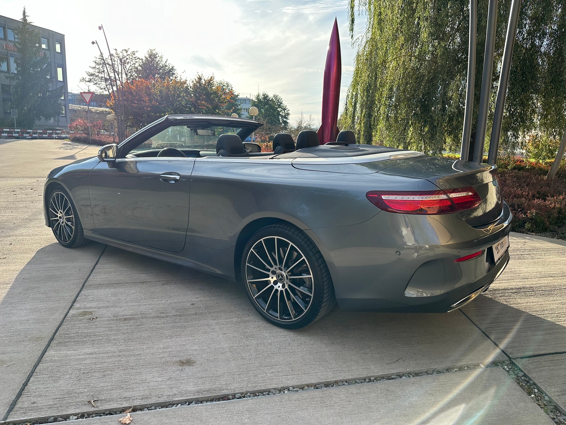 MERCEDES-BENZ E 400 Cabriolet AMG Line 4 Matic 9G-Tronic-image-3
