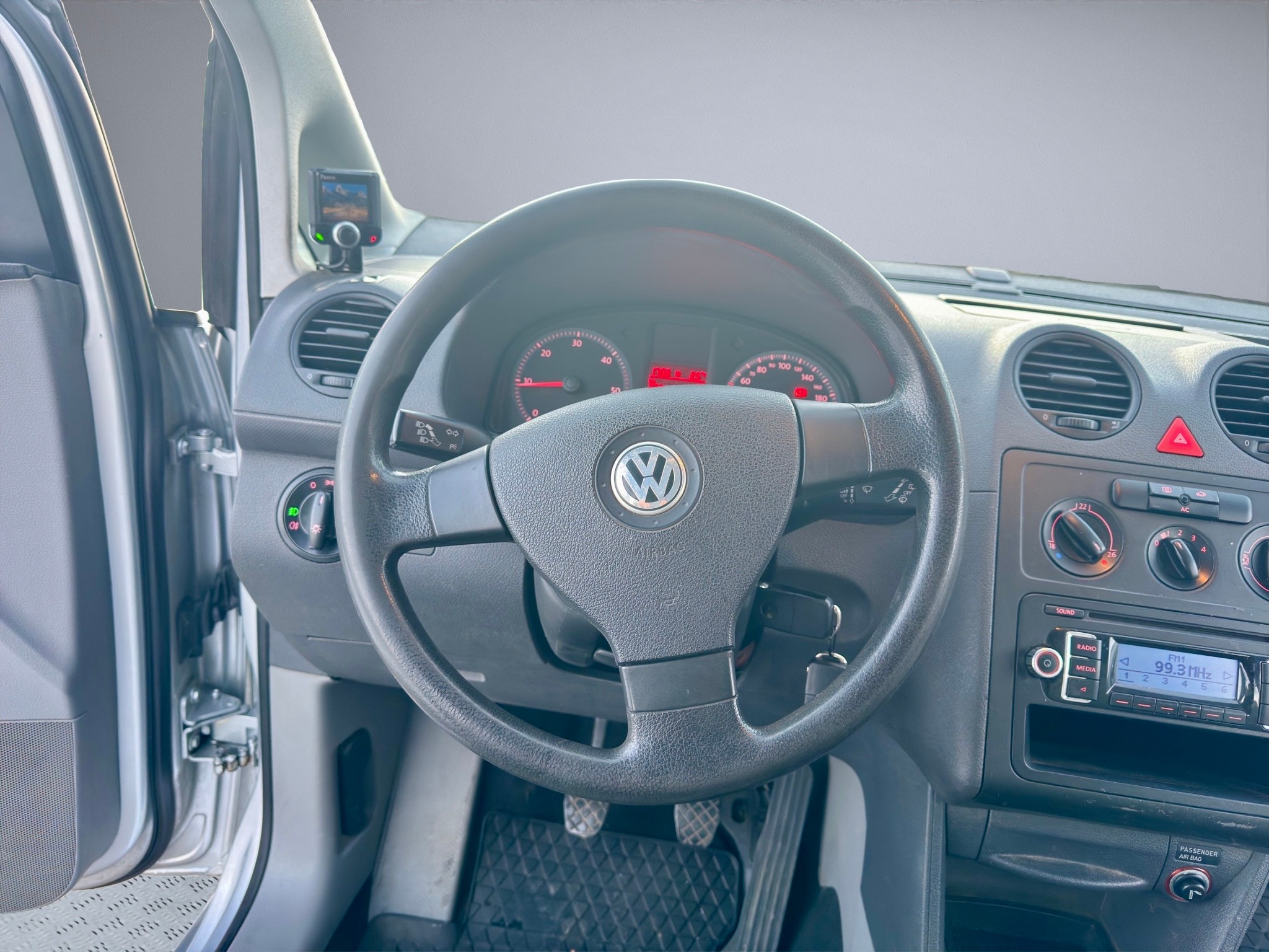 VW Caddy Maxi Life 2.0TDI 140 PS, 7 Plätze, AHK — slika 18