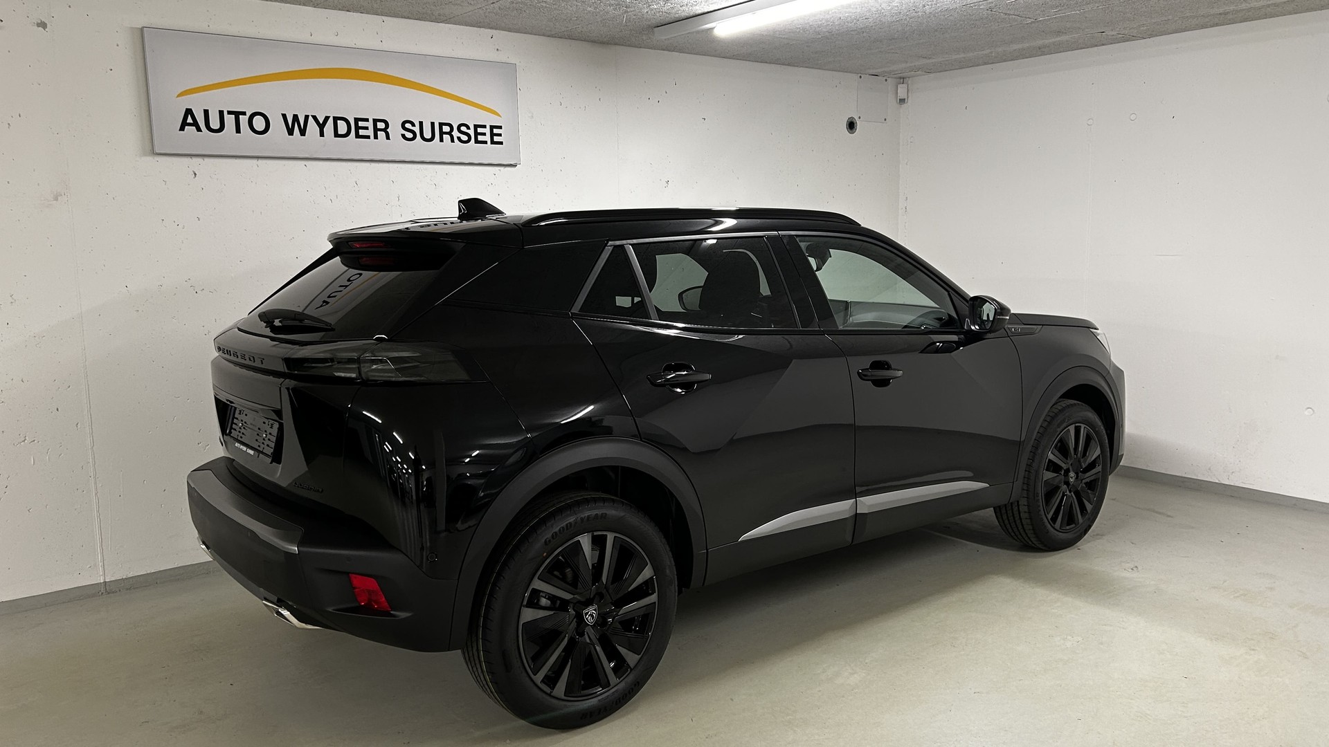 PEUGEOT 2008 1.2 Hybrid GT-image-7