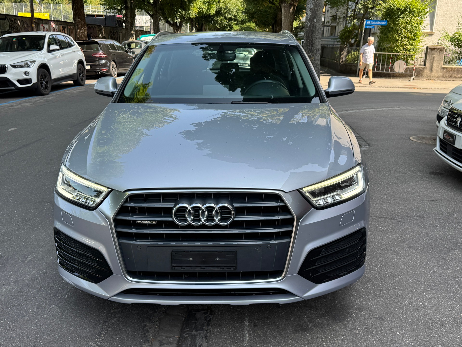 AUDI Q3 2.0 TDI design quattro S-tronic-image-1