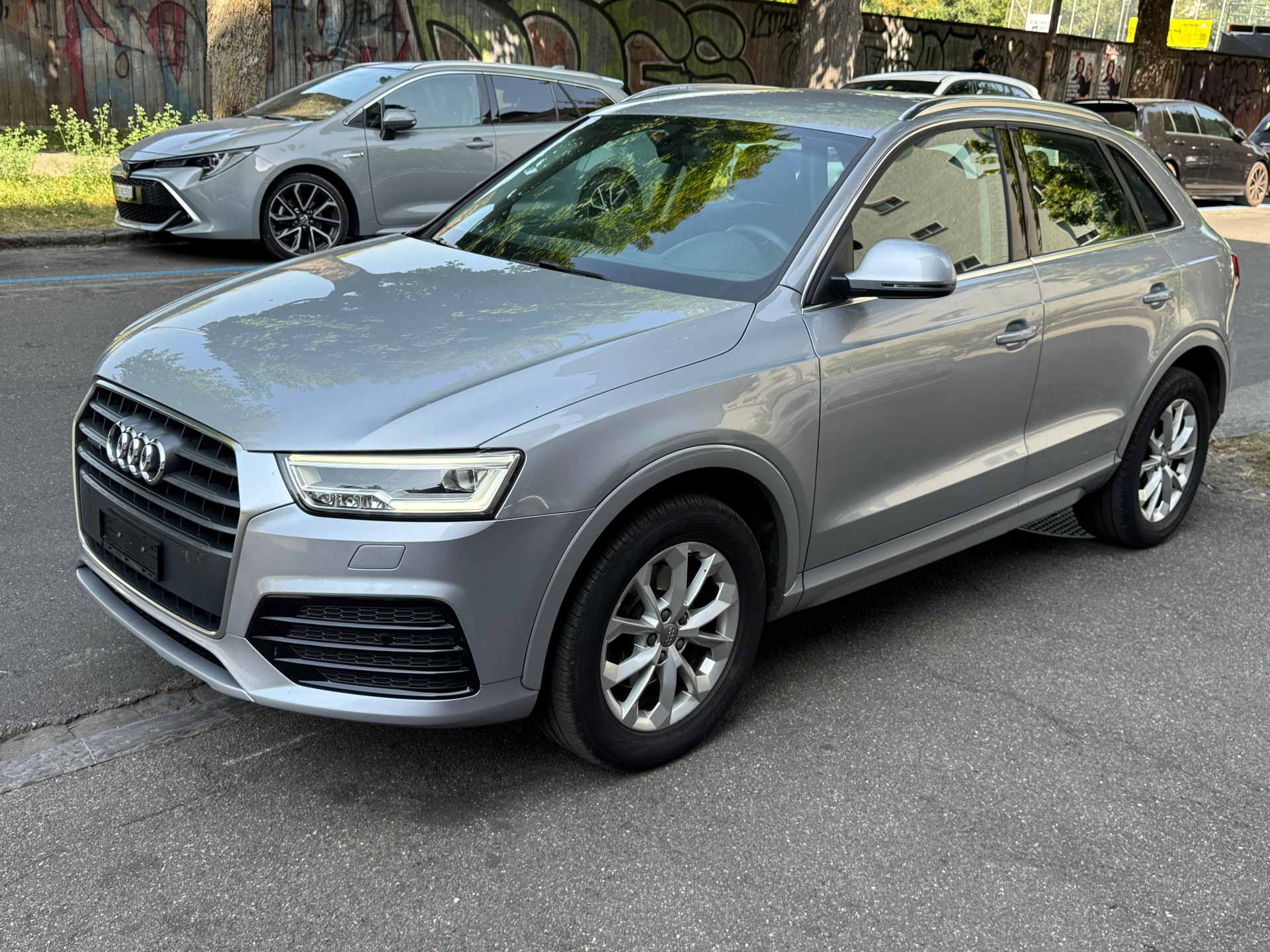 AUDI Q3 2.0 TDI design quattro S-tronic-image-0