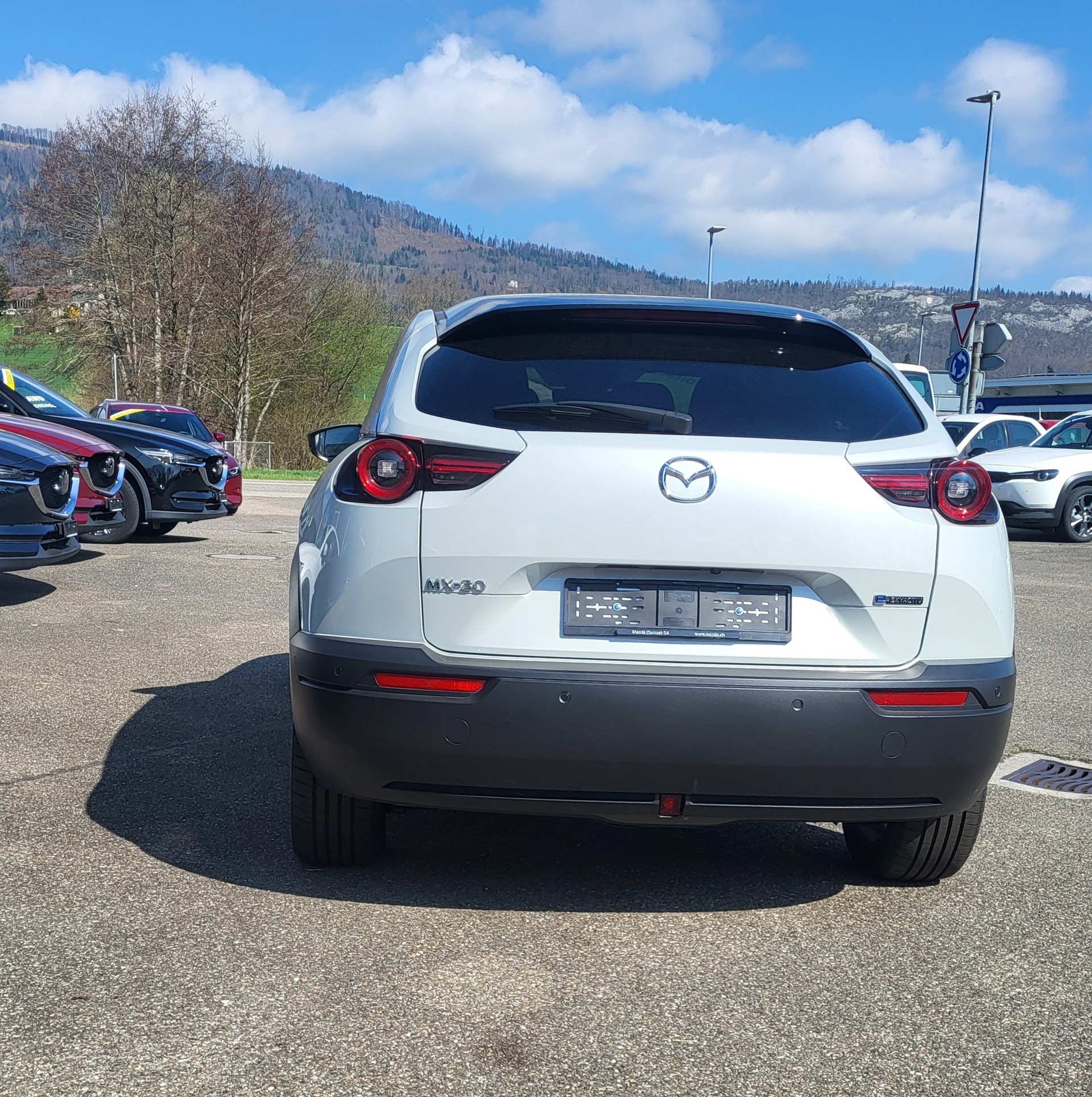 MAZDA MX-30 e-Skyactiv Revolution-image-4