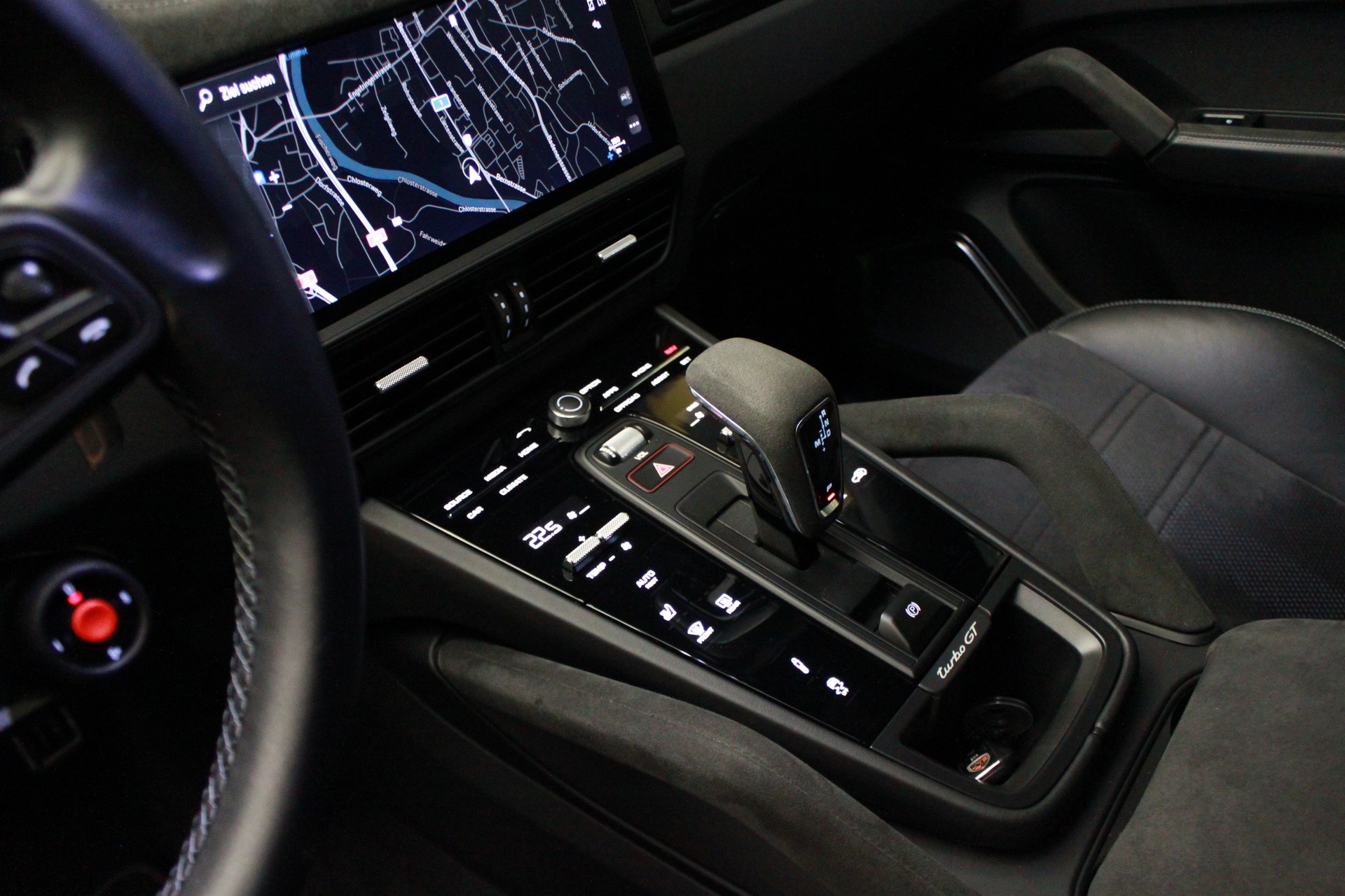 PORSCHE Cayenne Turbo GT-image-16