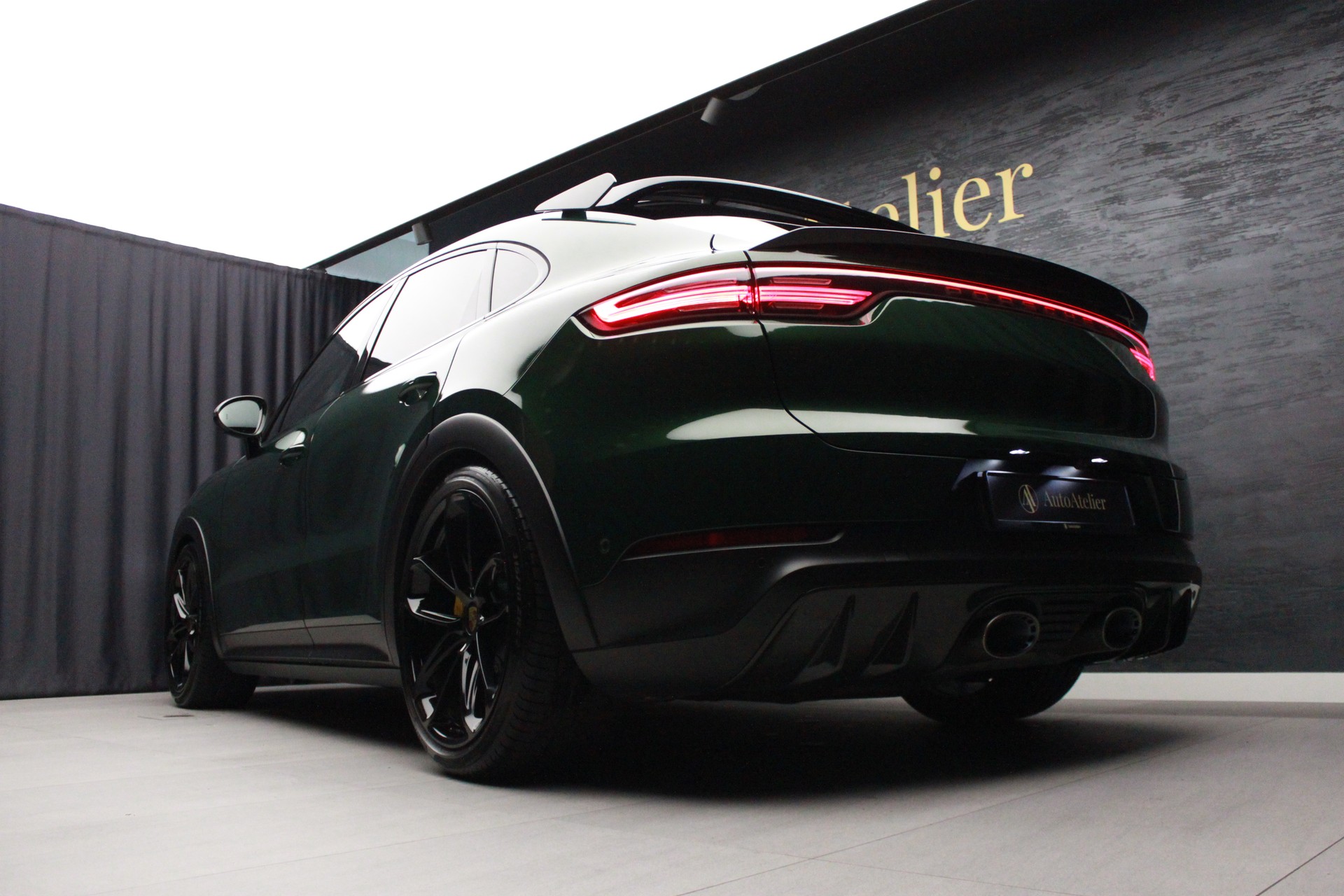 PORSCHE Cayenne Turbo GT-image-9